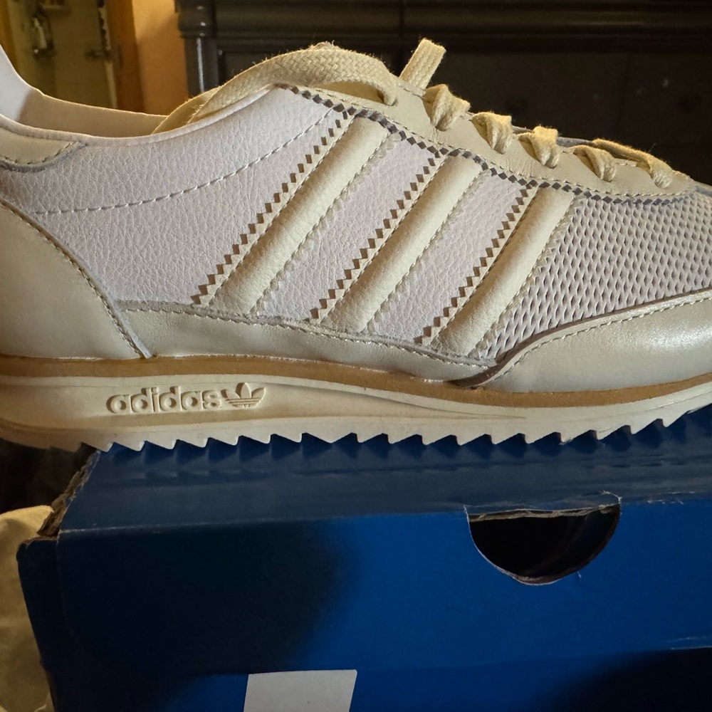 Adidas woman’s Cream and White Sneakers
